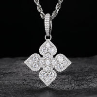 VVS1 Moissanite Heart Flower Pendant Necklace