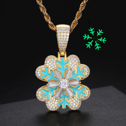 VVS1 Moissanite Glow In Dark Snowflake Pendant