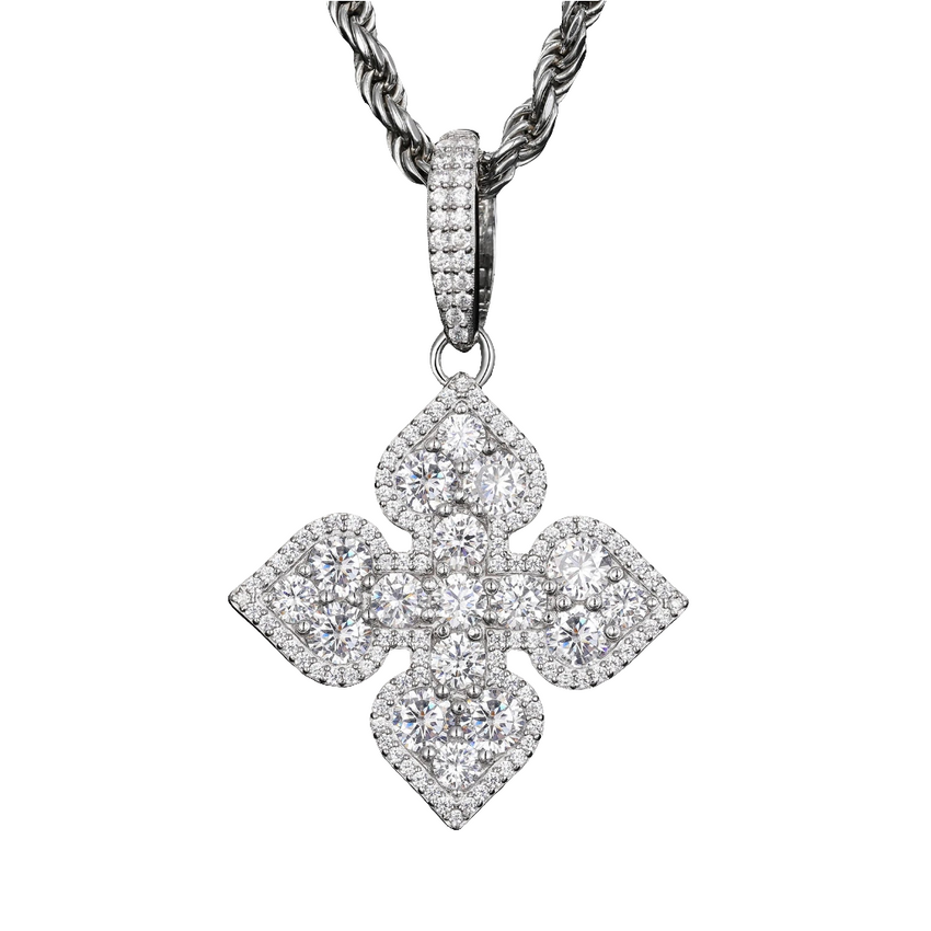 VVS1 Moissanite Heart Flower Pendant Necklace